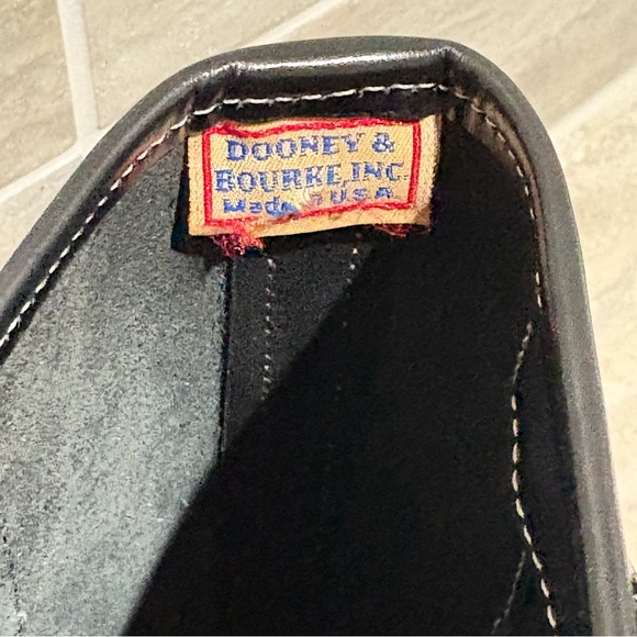 Dooney & Bourke Black Bucket Handbag - Picture 6 of 10